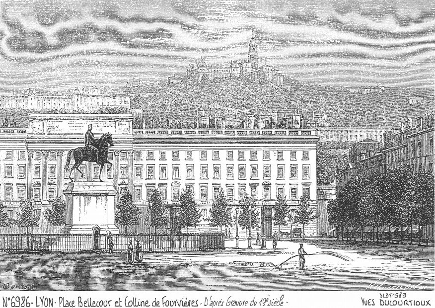 N 69086 - LYON - place bellecour et colline (d'aprs gravure ancienne)